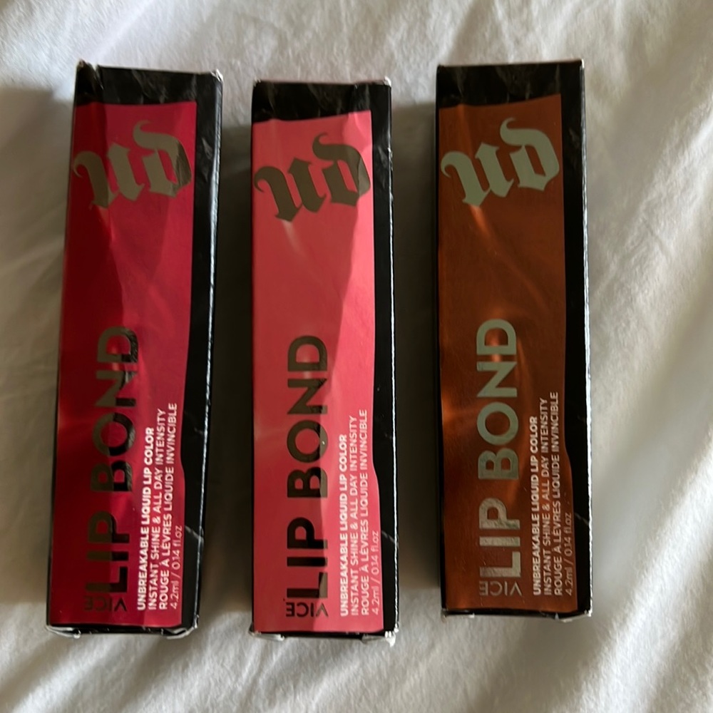 Urban Decay Lip Bond